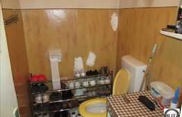 Apartament 3 camere de vanzare, decomandat, 65 mp utili, zona Cioplea, cu boxa