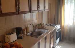 Apartament 4 camere, 59 mp, etaj intermediar, zona Big 