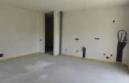 Apartament 3 camere semifinisat, 71 mp, 2 bai, parcare, zona Stejarului !