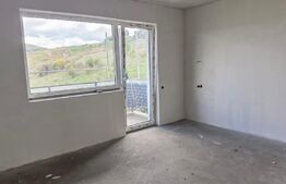 Apartament 3 camere 65 mp zona Teilor