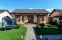 Casa cocheta, pe plan parter, 3 camere, 100 mp, in Bartolomeu