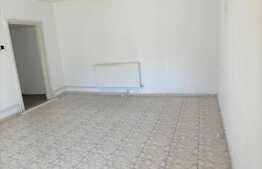 Garsoniera, parter, 43mp, zona Spitalul Judetean