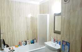 Apartament 3 camere, 59 mp, parcare, zona strazii Florilor