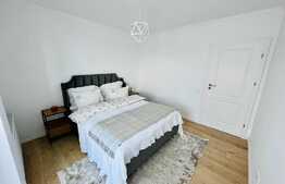 Apartament modern, 3 camere, ansamblu privat, zona Teilor