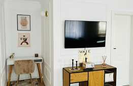 Apartament modern, 3 camere, ansamblu privat, zona Teilor