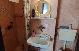 Apartament cu 2 camere decomandate, etaj intermediar, balcon, zona Minerva