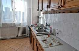 Apartament 4 camere, 80 mp, decomandat, zona strazii Primaverii 