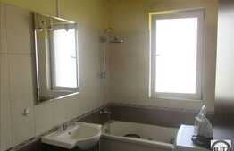 Vanzare apartament 2 camere, 50 mp plus 3 balcoane, zona Eroilor! Parcare cu CF!