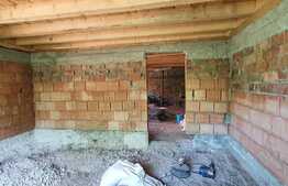 Doua case cuplate, teren de 450 mp, Iris