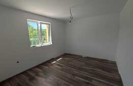 Casa 4 camere, 136 mp, teren 2500 mp, in Dabaca