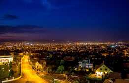 Apartament modern, 2 camere, 48 mp, parcare, zona Grand Hotel Italia