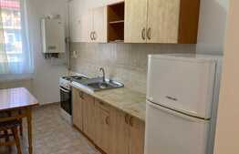 Garsoniera decomandata, 40 mp, parcare, zona Eroilor