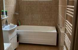 Garsoniera decomandata, 40 mp, parcare, zona Eroilor