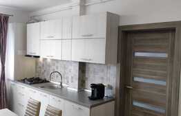 Apartament modern de 2 camere, 52mp, 2 parcari, zona Vivo