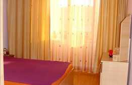 Vanzare apartament 3 camere, 72 mp, etaj intermediar, zona Panorama