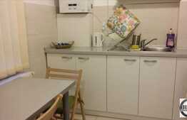 Apartament cu 2 camere, 40 mp, decomandat, mobilat modern, zona centrala
