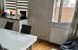 Apartament de 2 camere semidecomandat cu parcare, in zona Romul Ladea