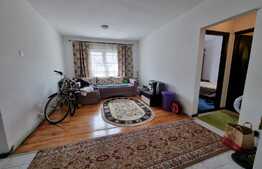 Apartament de 4 camere, 94 mp, spatios, Intre Lacuri