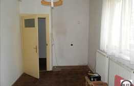 Apartament 3 camere, 85 mp utili, semidecomandat, cu gradina, loc parcare!