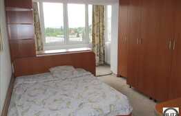 Apartament 3 camere de vanzare, 65 mp utili, zona Profi, boxa, cu panorama