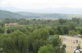 Apartament 3 camere de vanzare, 65 mp utili, zona Profi, boxa, cu panorama