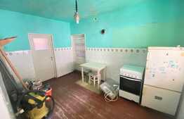 Casa de 200 mp utili si 1700 mp de teren in Sacele