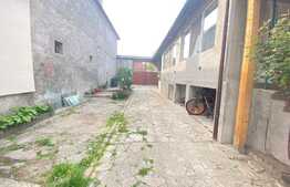 Casa de 200 mp utili si 1700 mp de teren in Sacele