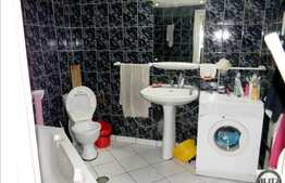 2 camere de vanzare, 75 mp utili situat in imobil tip casa