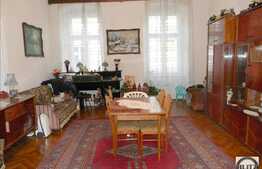 2 camere de vanzare, 75 mp utili situat in imobil tip casa