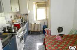 Vanzare 4 camere, 77 mp utili, zona Godeanu, etaj intermediar, cu boxa