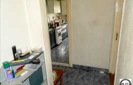 Vanzare 4 camere, 77 mp utili, zona Godeanu, etaj intermediar, cu boxa