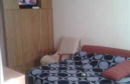 Vanzare 1 camera decomandata, 23 mp utili, complet mobilat, zona Iulius Mall!