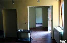 84 mp in casa pe 21 Decembrie!