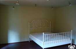 84 mp in casa pe 21 Decembrie!