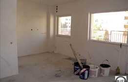 APARTAMENT SEMIFINISAT INTR-UN ANSAMBLU DE PRESTIGIU !!!