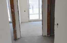 Apartament 3 camere, semifinisat, 74 mp, 100 mp terasa, zona Stejarului 