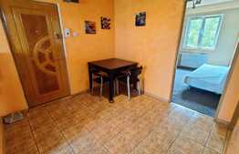 Apartament de 3 camere decomandate, etaj intermediar, 70 mp, zona Ciucas