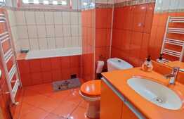 Apartament de 3 camere decomandate, etaj intermediar, 70 mp, zona Ciucas