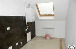 Apartament cu 4 camere, 98 mp, pe 2 nivele, zona Campului. Loc de parcare!