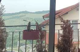 Apartament 2 camere, 45 mp, balcon, zona Vivo