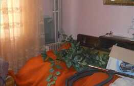 Apartament de vanzare, zona strazii Brates, 4 camere decomandate, 82 mp utili