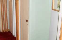 Apartament de vanzare, zona strazii Brates, 4 camere decomandate, 82 mp utili