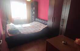 Apartament 3 camere, 60 mp, zona Vivo 