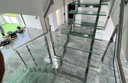 Casa 5 camere, 280 mp, teren 500 mp, in Suceagu 