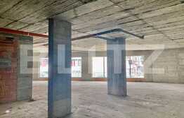Spatiu comercial, 215 mp, 6 parcari, Floresti