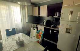 Apartament 3 camere, etaj intermediar, 59 mp, zona Terra