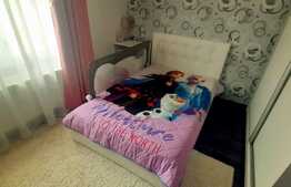 Apartament 3 camere, etaj intermediar, 59 mp, zona Terra