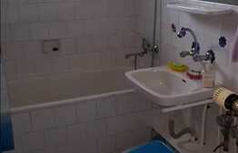 Vanzare apartament 3 camere, decomandat, 65 mp, zona Iulius Mall