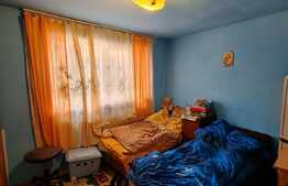 Apartament 3 camere, 50 mp, parcare, zona Florilor