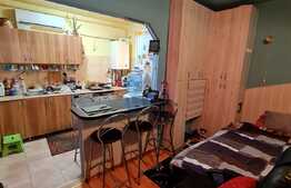 Apartament 3 camere, 50 mp, parcare, zona Florilor